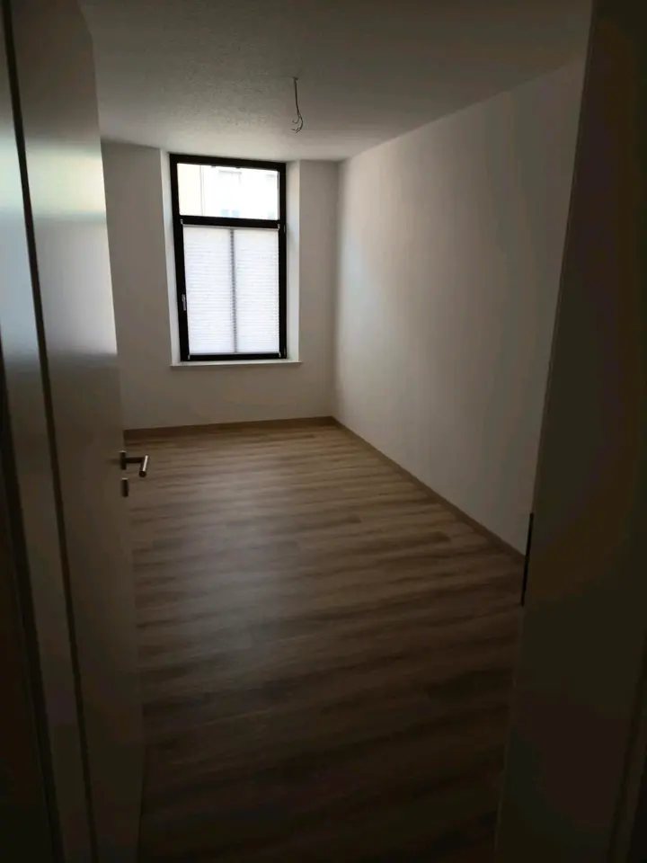 4 Zimmer Wohnung mit 102 m² in Plauen – Bild 8