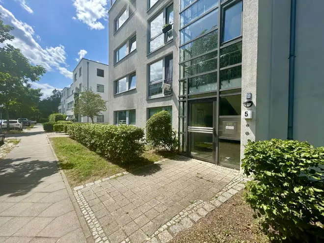4 Zimmer Wohnung mit 107 m² in Berlin – Bild 2