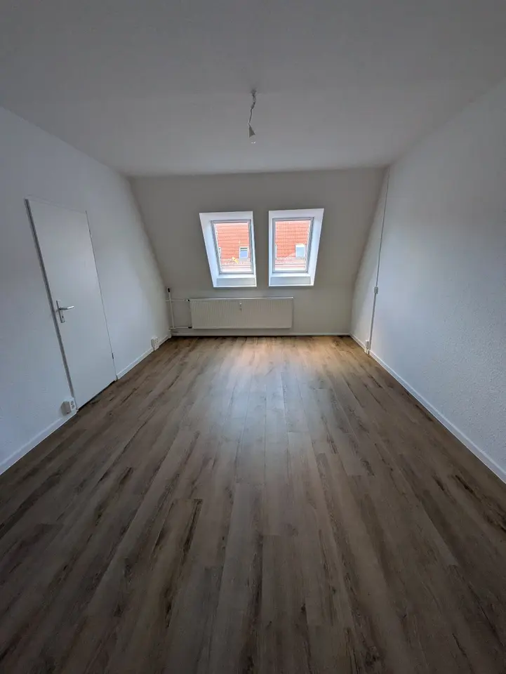 2 Zimmer Wohnung mit 53 m² in Neubrandenburg – Bild 2