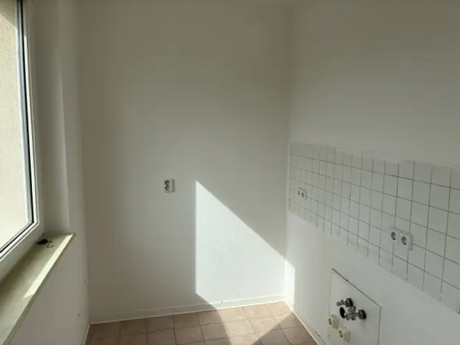 2 Zimmer Wohnung mit 42 m² in Halle (Saale) – Bild 3