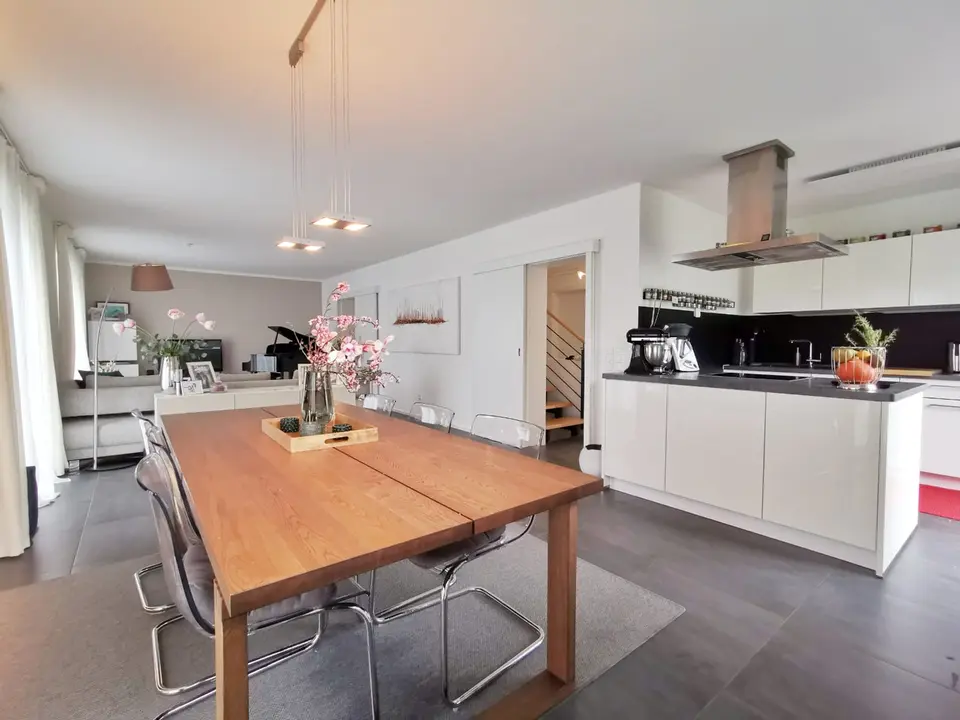 5 Zimmer Haus mit 175 m² in Karlsruhe – Bild 2