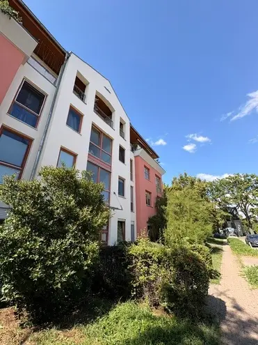 2 Zimmer Wohnung mit 63 m² in Berlin – Bild 1