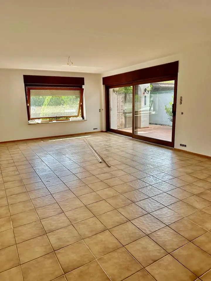 5 Zimmer Wohnung mit 150 m² in Ettlingen – Bild 1