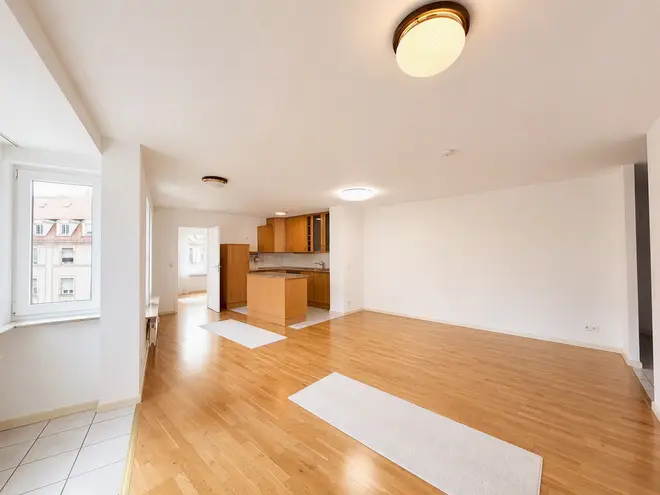 3 Zimmer Wohnung mit 70 m² in Stuttgart – Bild 2