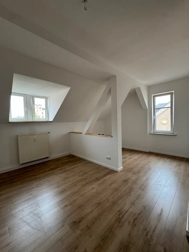 4 Zimmer Wohnung mit 90 m² in Zwickau – Bild 1