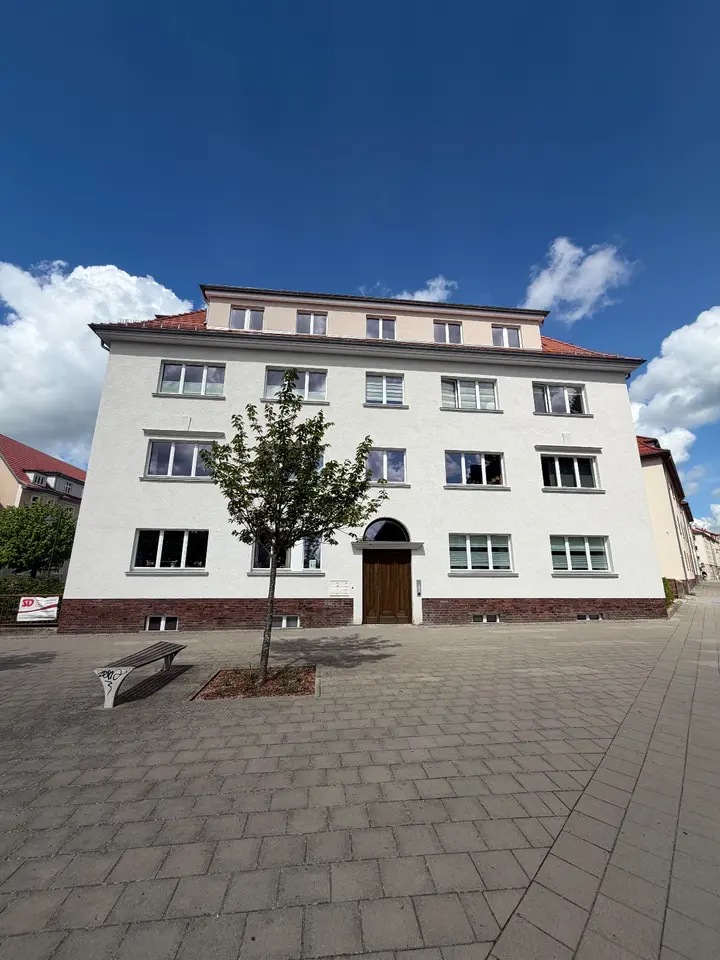 3 Zimmer Wohnung mit 77 m² in Neubrandenburg – Bild 1