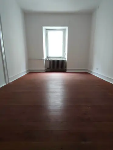 3 Zimmer Wohnung mit 120 m² in Karlsruhe – Bild 2