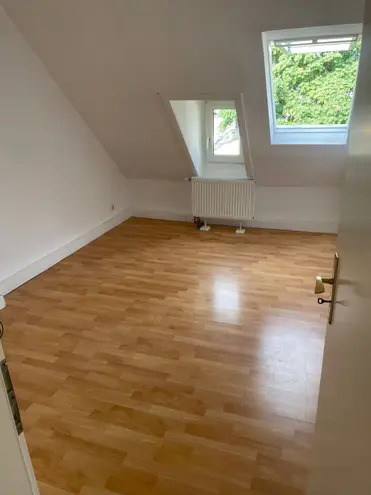 4 Zimmer Wohnung mit 66 m² in Wiesbaden – Bild 3