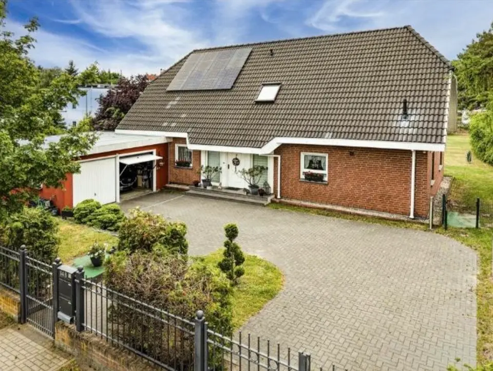 8 Zimmer Haus mit 218 m² in Berlin – Bild 2