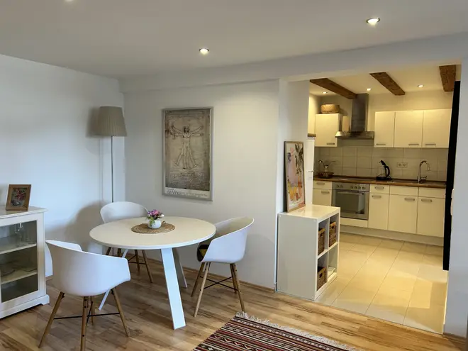 2 Zimmer Wohnung mit 70 m² in Karlsruhe – Bild 2
