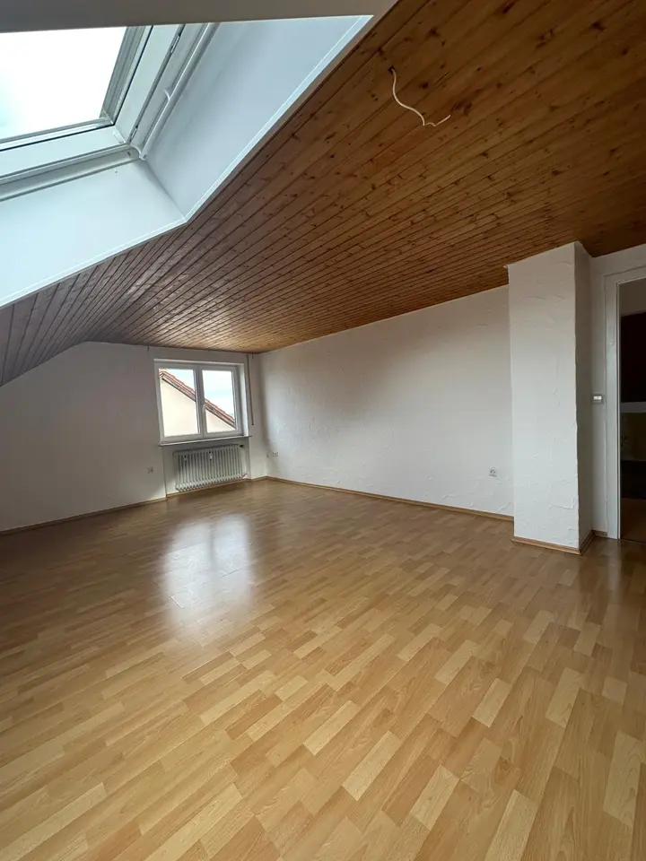 4 Zimmer Wohnung mit 80 m² in Aalen – Bild 1