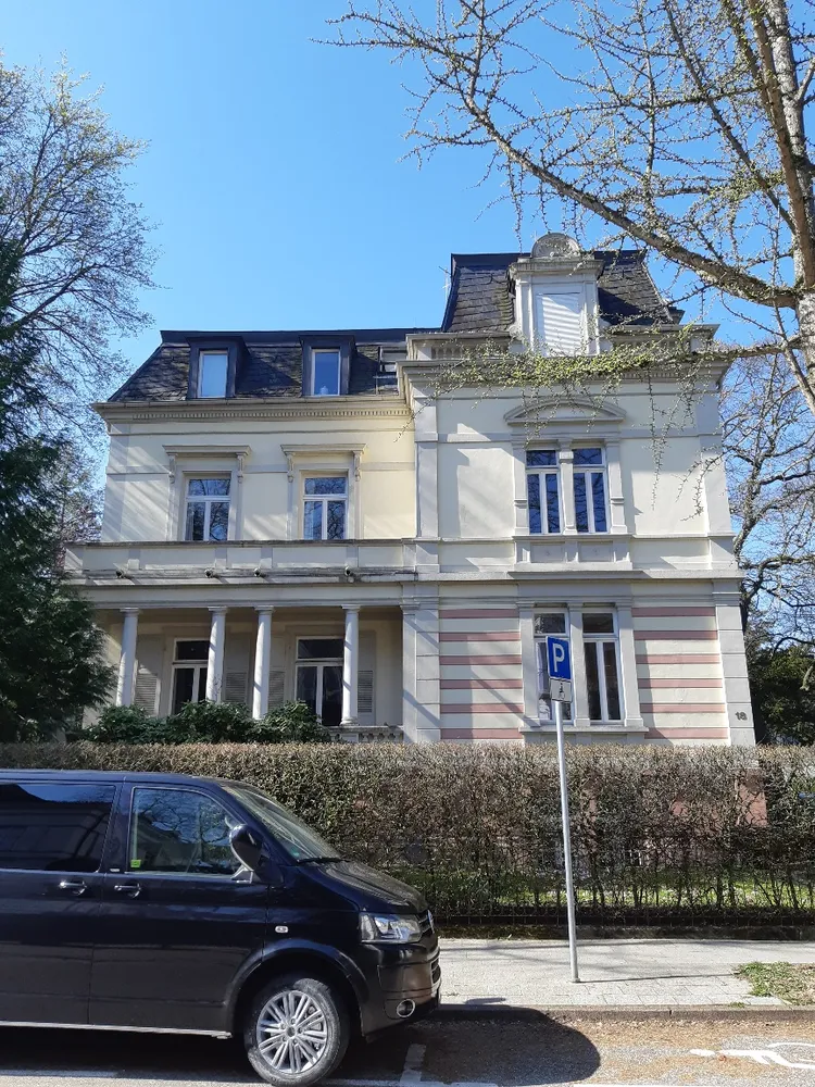 3 Zimmer Wohnung mit 167 m² in Baden-Baden – Bild 2