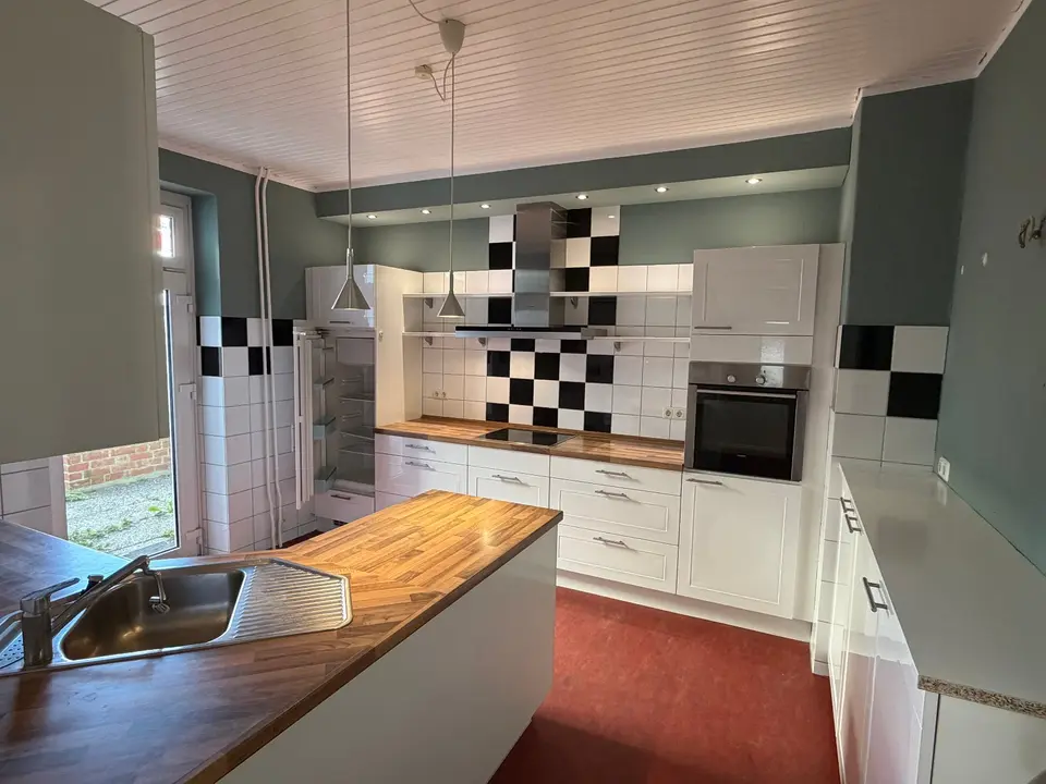 4 Zimmer Wohnung mit 105 m² in Lübeck – Bild 3