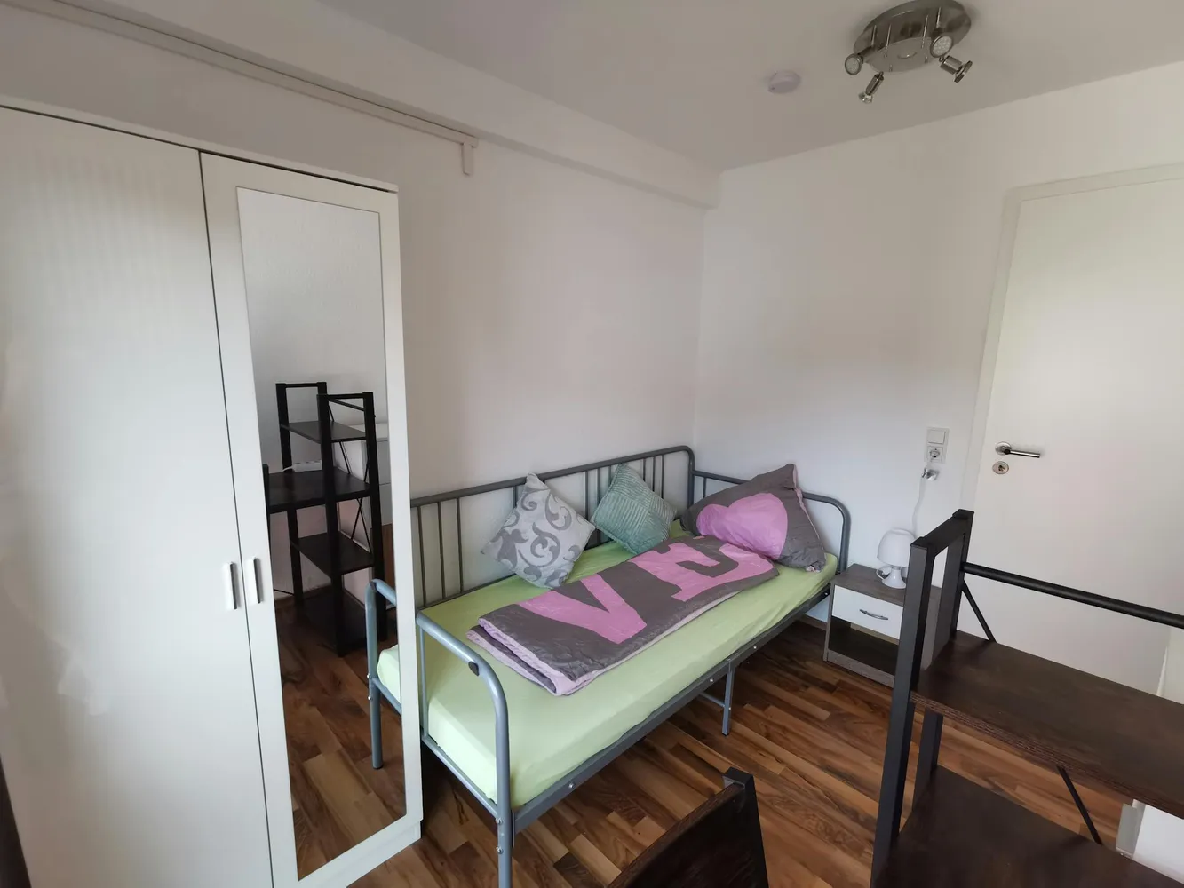 WG-Zimmer mit 9 m² in Köln – Bild 1