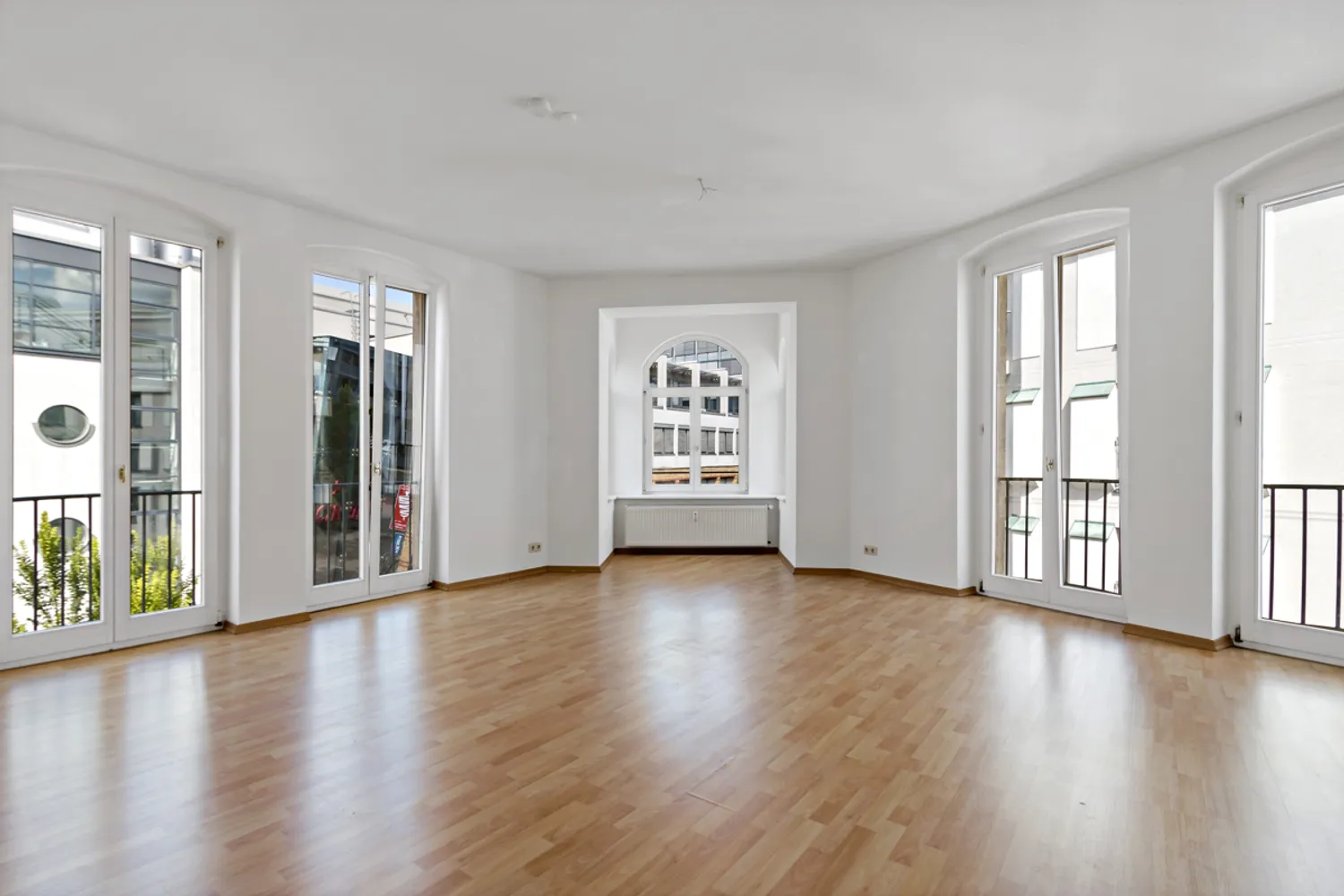 2 Zimmer Wohnung mit 78 m² in Halle (Saale) – Bild 1