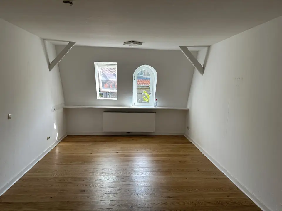 2 Zimmer Wohnung mit 104 m² in Braunschweig – Bild 2