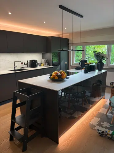 4 Zimmer Wohnung mit 160 m² in München – Bild 5